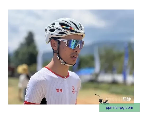 山地车比赛：速度与激情在林间